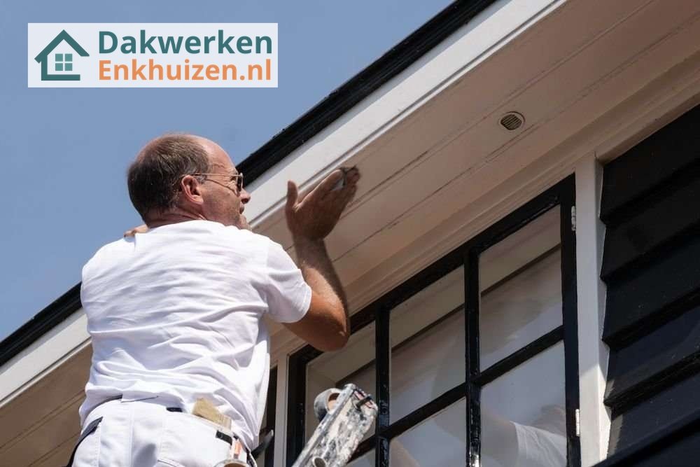 Dakgoot afwerken door onze dakdekker Dakgoot afwerken door onze dakdekker in Enkhuizen